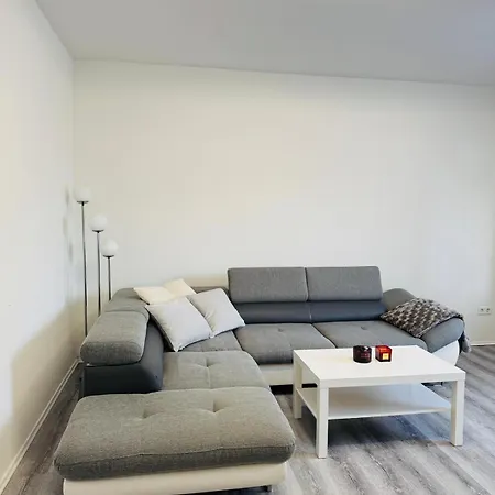 Helle Erdgeschosswohnung In Fuer Bis Zu 4 Personen 公寓