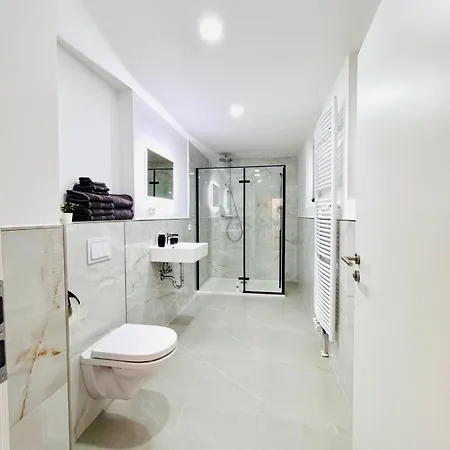 Helle Erdgeschosswohnung In Fuer Bis Zu 4 Personen 哈姆