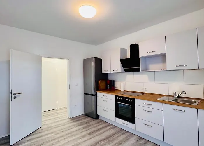 Helle Erdgeschosswohnung In Fuer Bis Zu 4 Personen 公寓 *