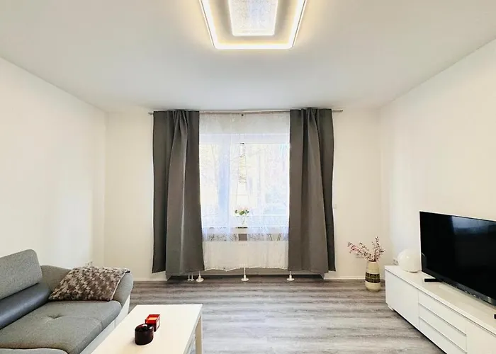 Helle Erdgeschosswohnung In Fuer Bis Zu 4 Personen 公寓 *